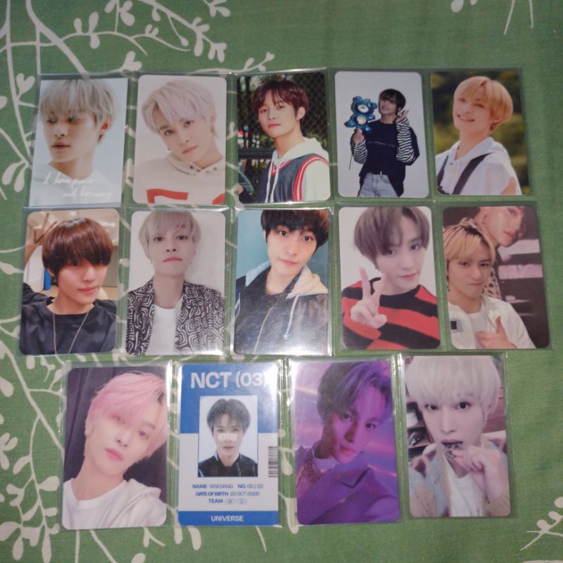 (BACA DESK) - Photocard Official Yangyang Wayv Non Album Era Season Greeting 2020 2021 2022 , Awaken