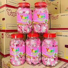 

PERMEN YUPI STRAWBERRY KISS JAR 1 KARTON ISI 6 TOPLES