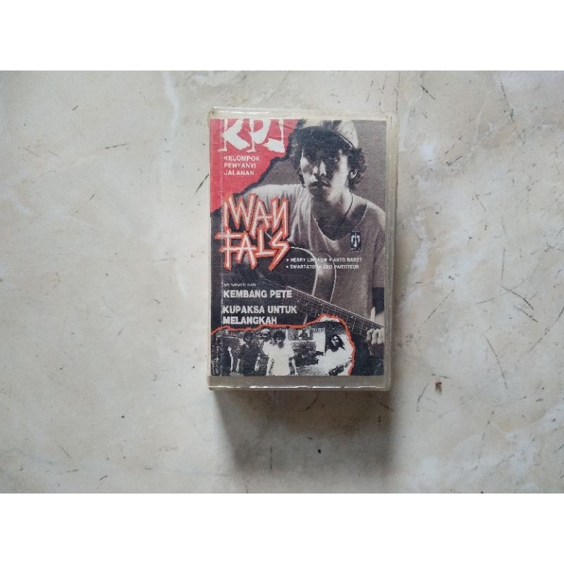 cover kaset IWAN FALS kpj