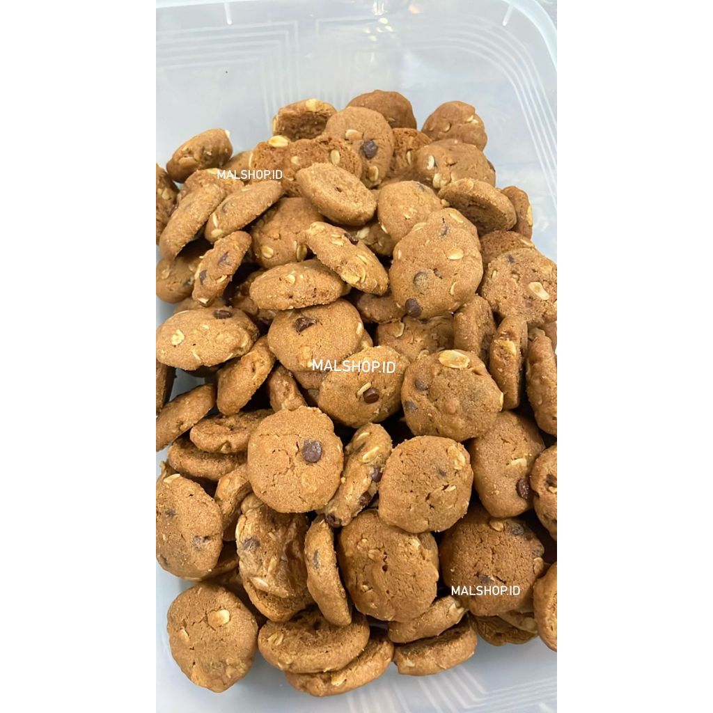

Oat Choco Chip Cookies Premium Jar 250GR/ 400GR/ 800GR ( Malshop)