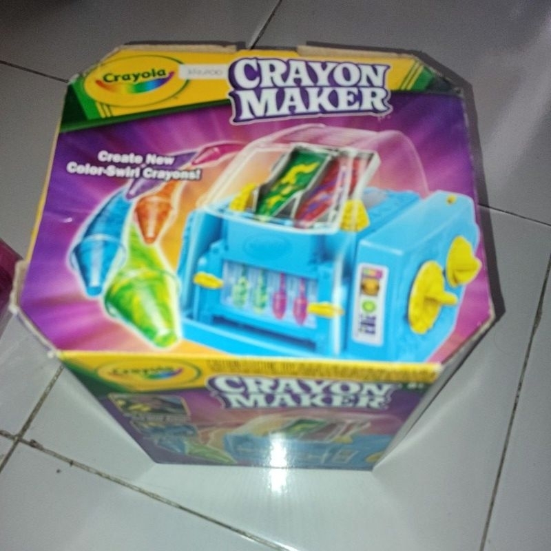 

Crayola Crayon Maker