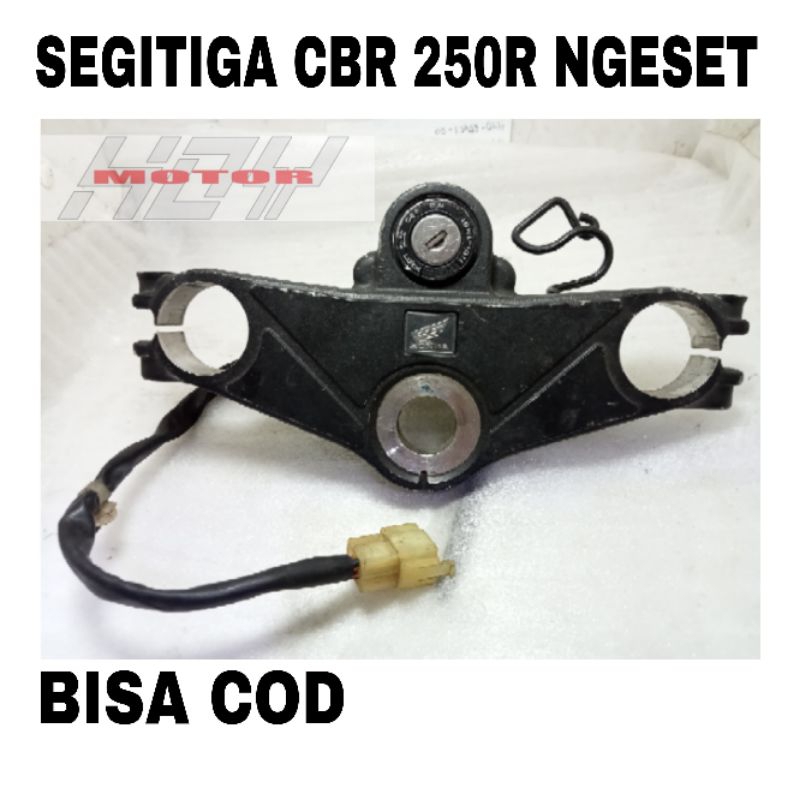 Segitiga segi tiga atas stang atas ngeset kunci konci kontak dudukan setir stir Honda CBR 250R