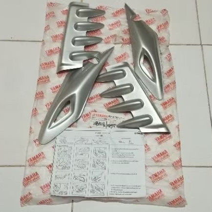 body kit tameng dpn samping R/L cover bawah jok yamaha mio soul karbu thailand (silver)