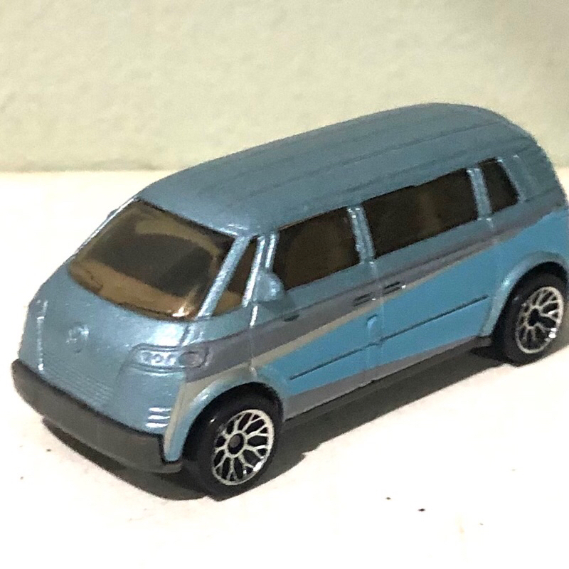 Matchbox  Volkswagen VW Microbus Hero city colection