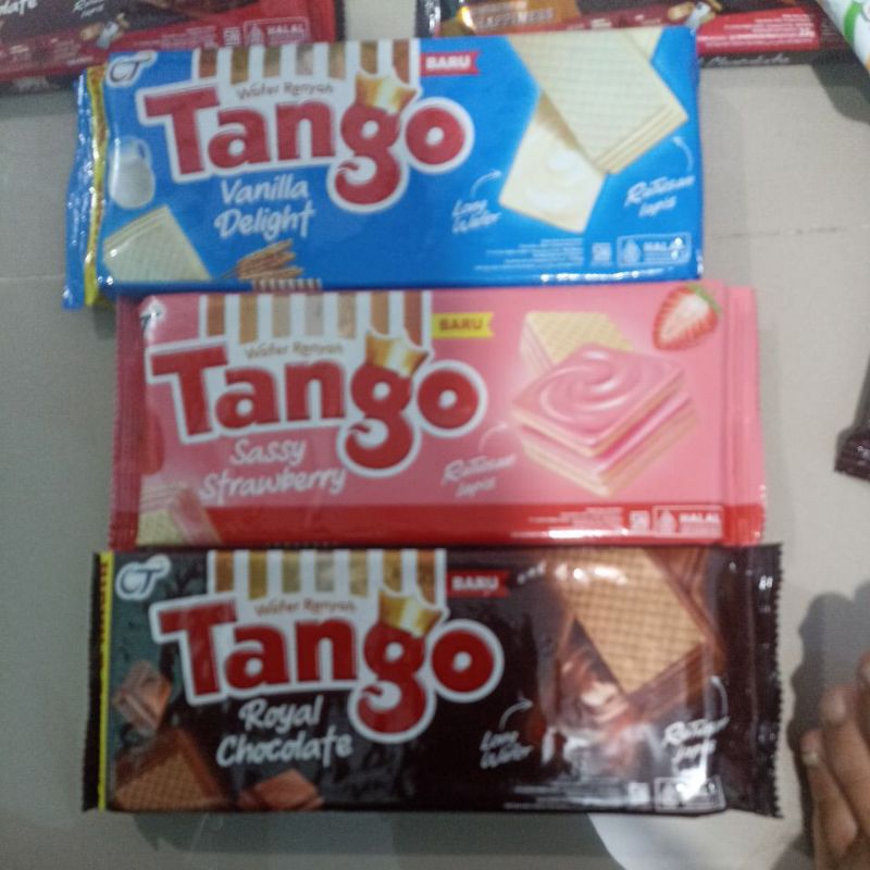 

wafer tango eceran 5000 ukuran 110 gr