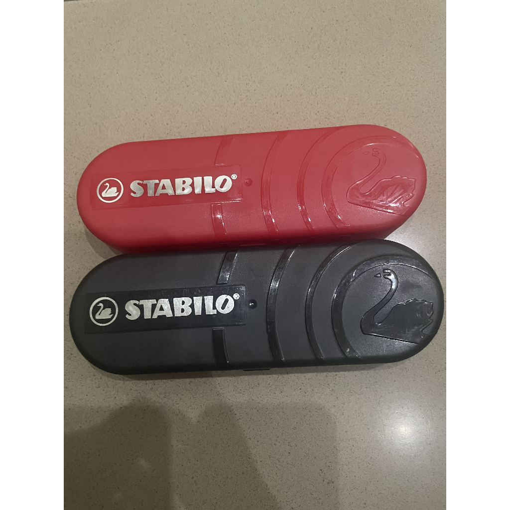 

Kotak Pensil Stabilo (Per Satuan)