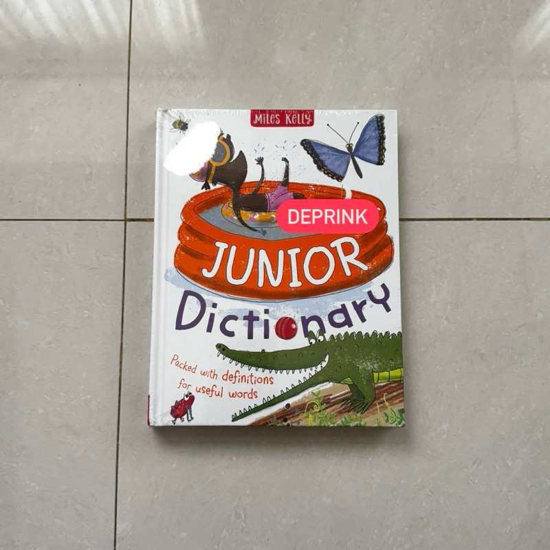 Miles Kelly - JUNIOR DICTIONARY - Pack With Definitions for Useful Words