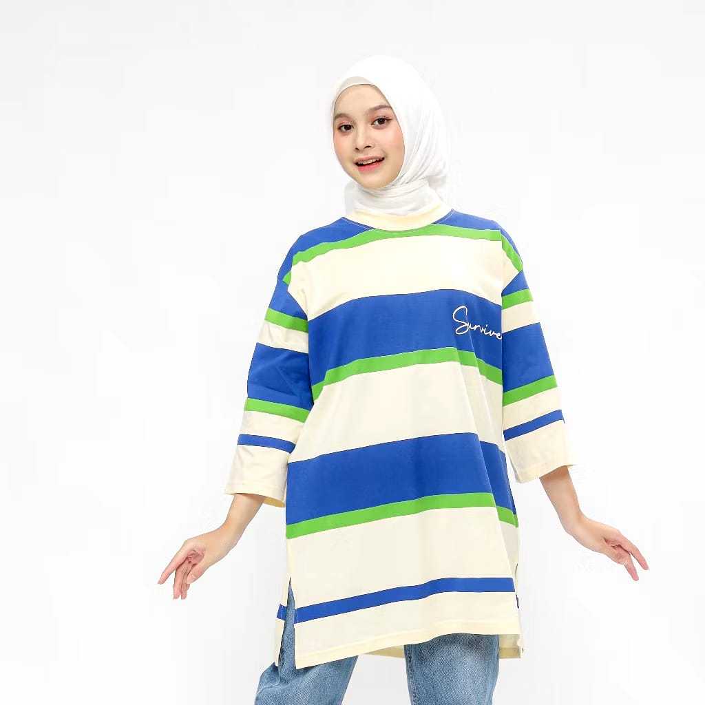 SURVIVE Kaos oversize wanita Stripes