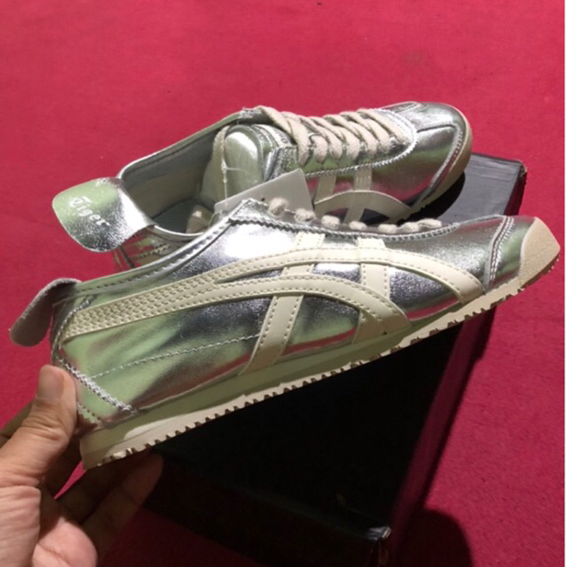 Sepatu Onitsuka Tiger Mexico 66 Silver Cream