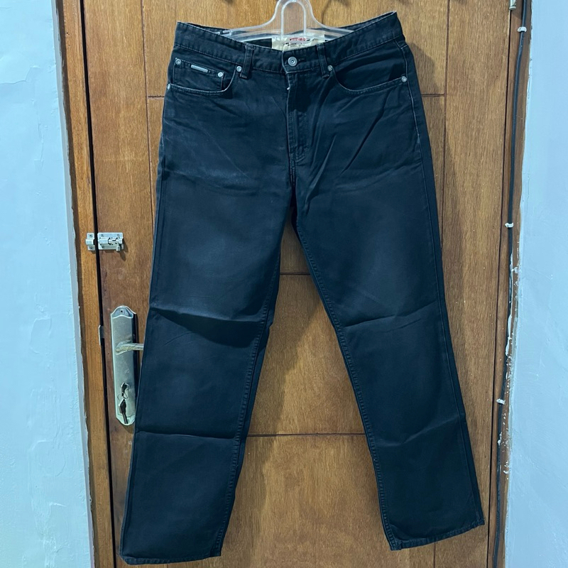 Gabrielle Jeans Celana Panjang Pria