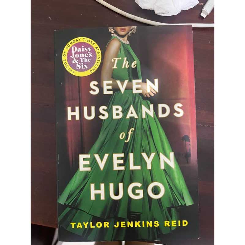 EVELYN HUGO PRELOVED