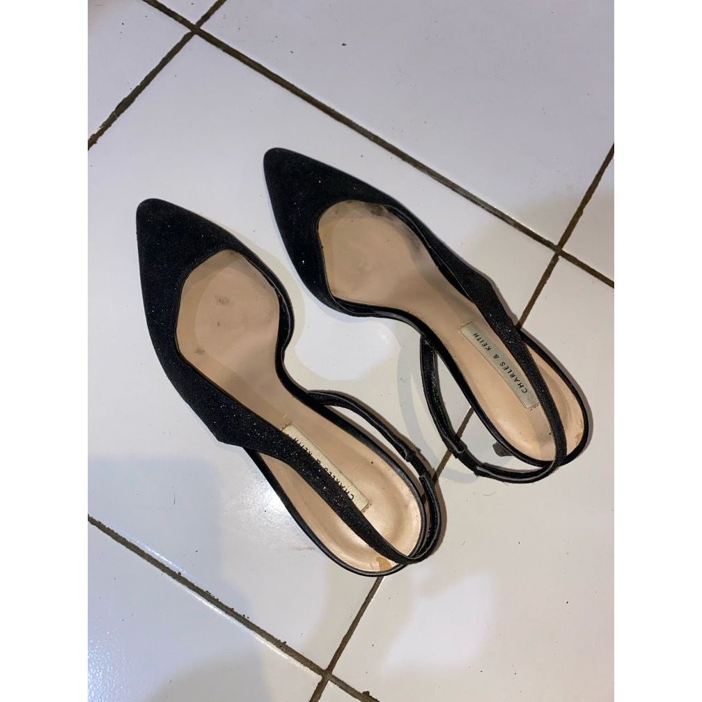 PRELOVED-HEELS CHARLES&KEITH