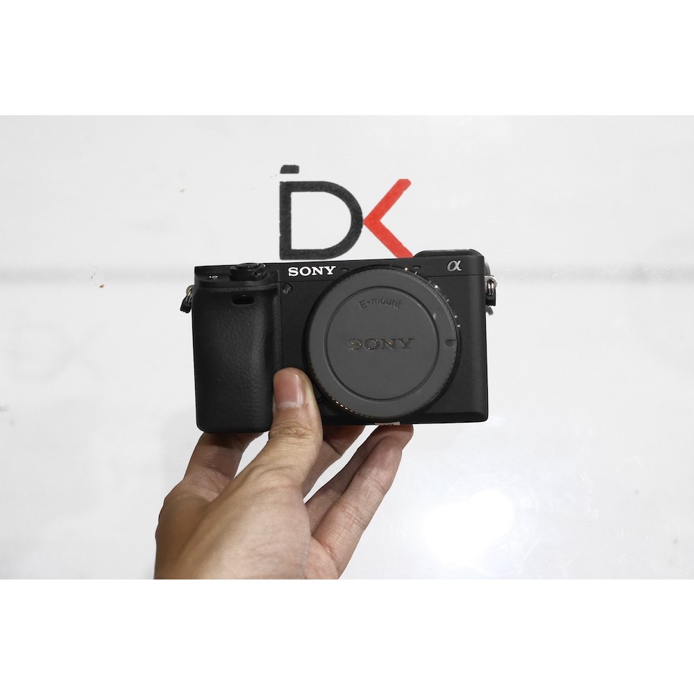 SECOND KAMERA SONY A6400 BODY ONLY KODE 710