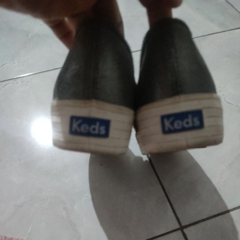preloved sepatu KEDS