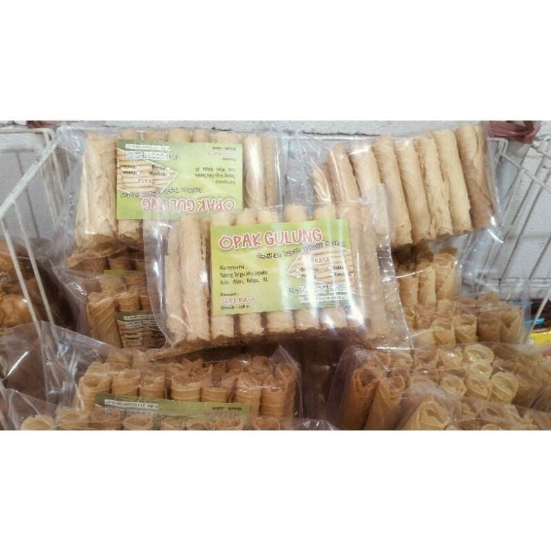 

(3 PCS) OPAK GULUNG SARI RASA MANIS DAN RENYAH / CAMILAN / SNACK / JAJAN