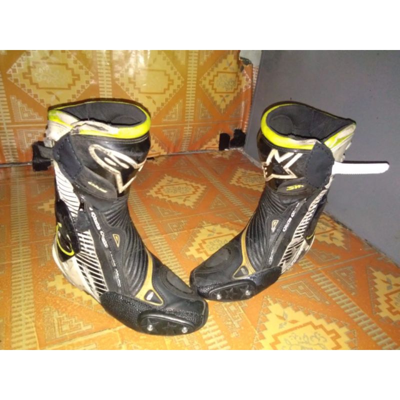 sepatu Alpinestar