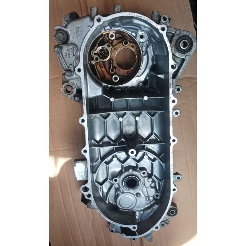 Crankcase rengkes kiri Honda Genio PNP beat LED Scoopy 2021minus kotor bekas original