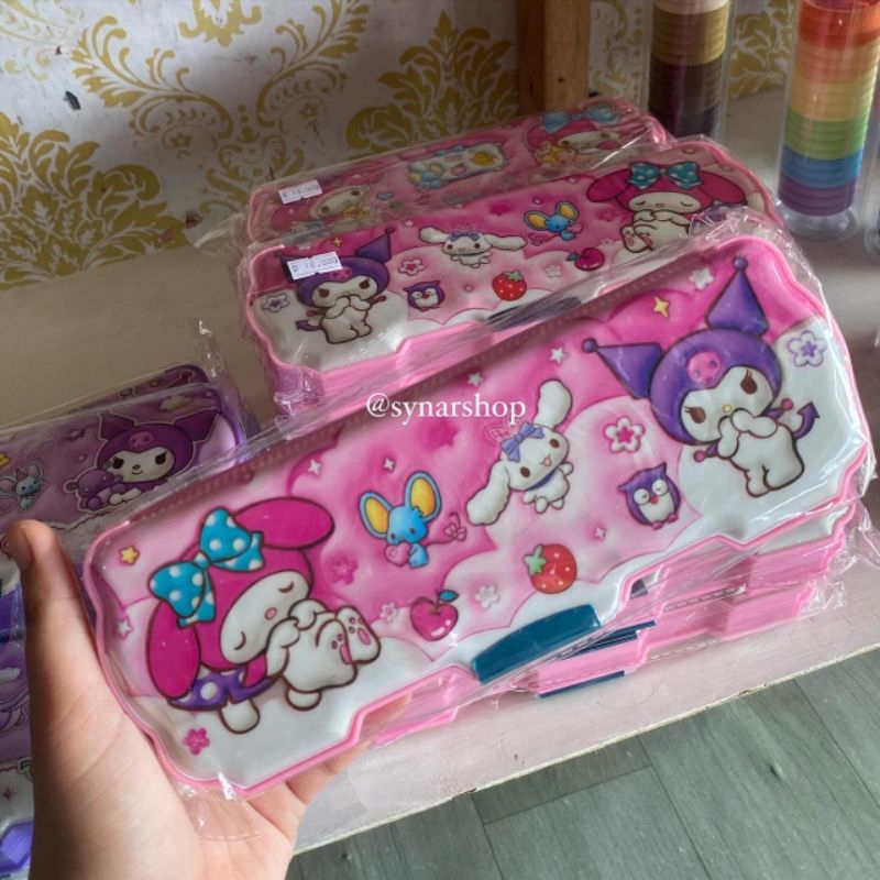 

SS - Tempat Kotak pensil anak magnet 2 sisi sanrio