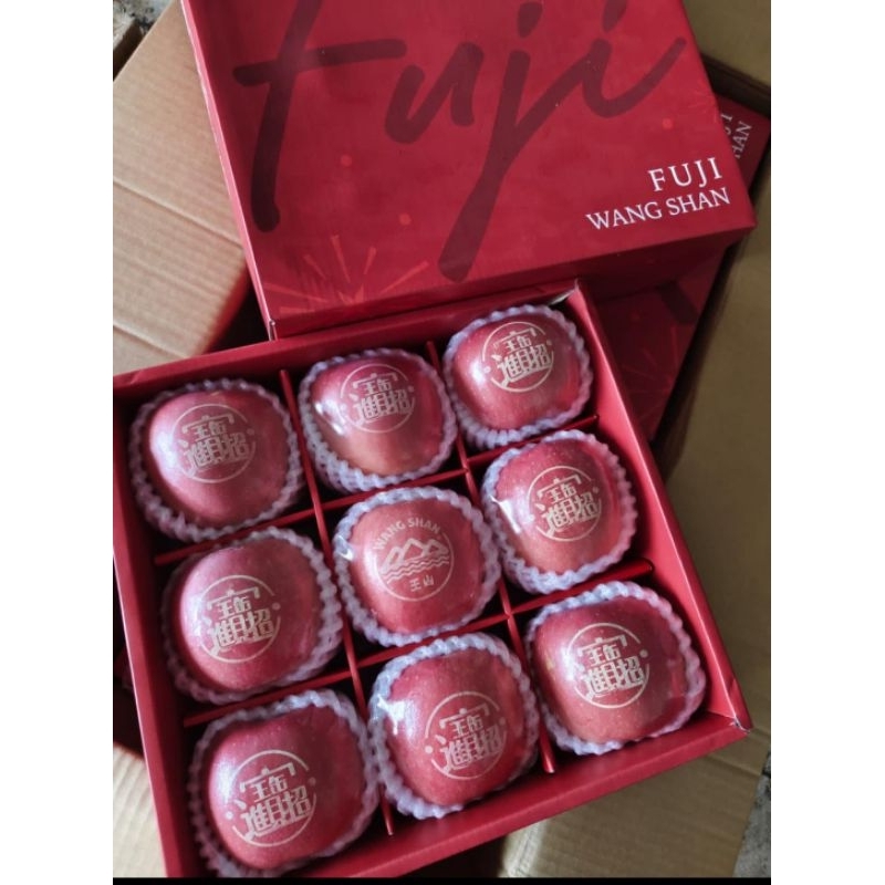 

Apel Fuji Wangshan Tattoo giftpack Apel Imlek Hampers Imlek