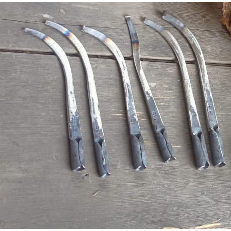 pisau carving kayu gaharu