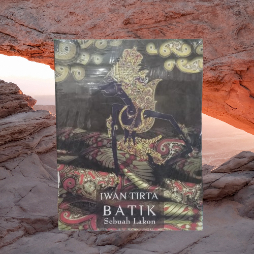 Buku Iwan Tirta - Batik Sebuah Lakon Bukumusi Original