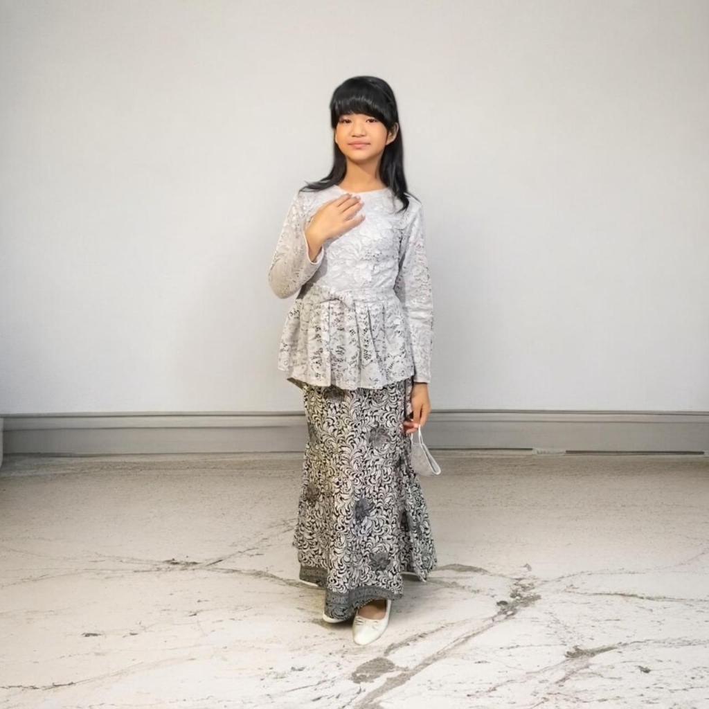 KEBAYA ANAK TERLARIS/KEBAYA ANAK TUNIK BELAH TILE MUTIARA TANGAN PANJANG /KEBAYA ANAK MODERN TERBARU