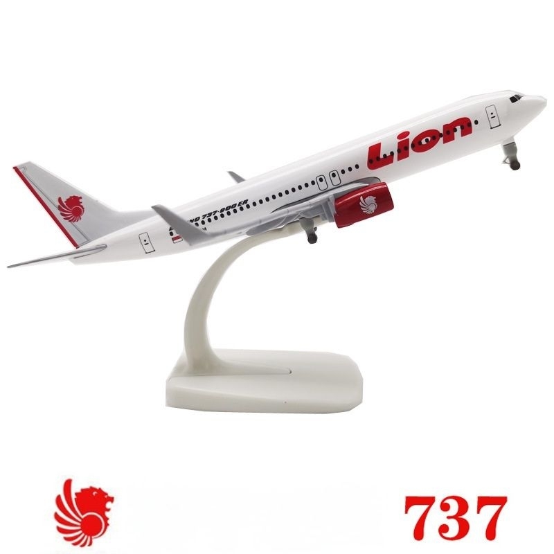 Miniatur Pesawat Lion Air B737 20Cm