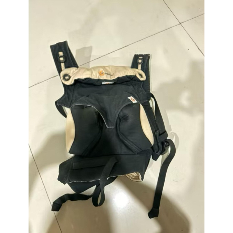 ergo baby carier ergobaby gendongan bayi anak four position 360 black camel 4 posisi