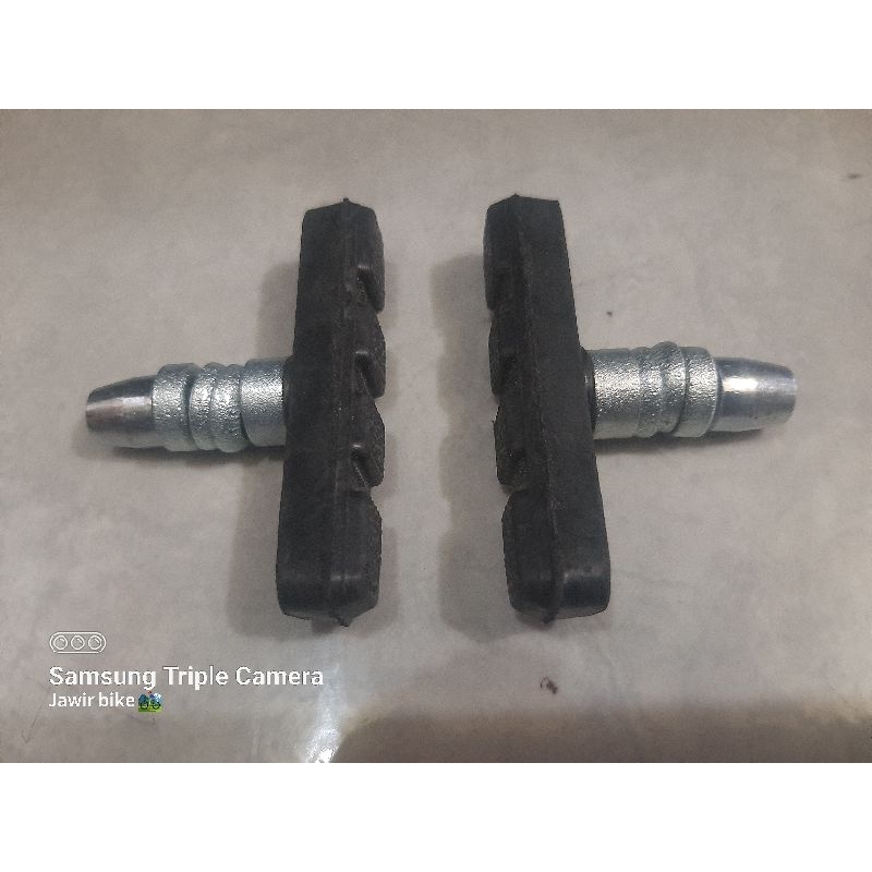 KARET KAMPAS REM KONCI L KARET REM SEPEDA BMX GUNUNG LIPAT