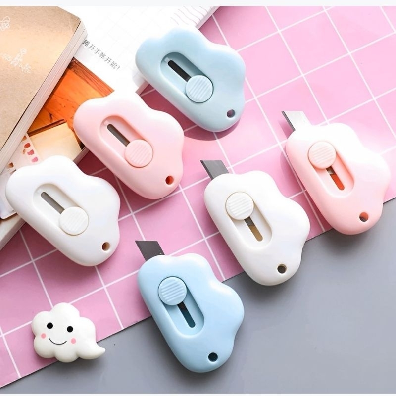 

ACCESORISE Cutter Mini Lucu Model Awan Pisau Kater Kecil Alat Bantu Pembuka Paket