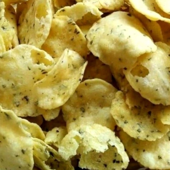 

ILAN DIHYAH SHOP - Gemblong Singkong Kecimpring Comring Bawang 1kg