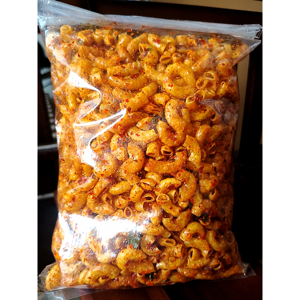 

makaroni pedas daun jeruk isi 500gr