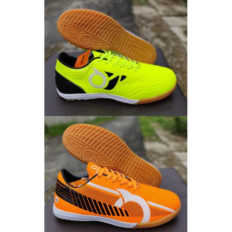 SEPATU OLAH RAGA FUTSAL JUMBO BISA OJEK, COD, GRAB PONTIANAK