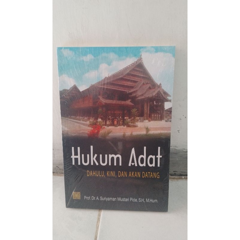 HUKUM ADAT