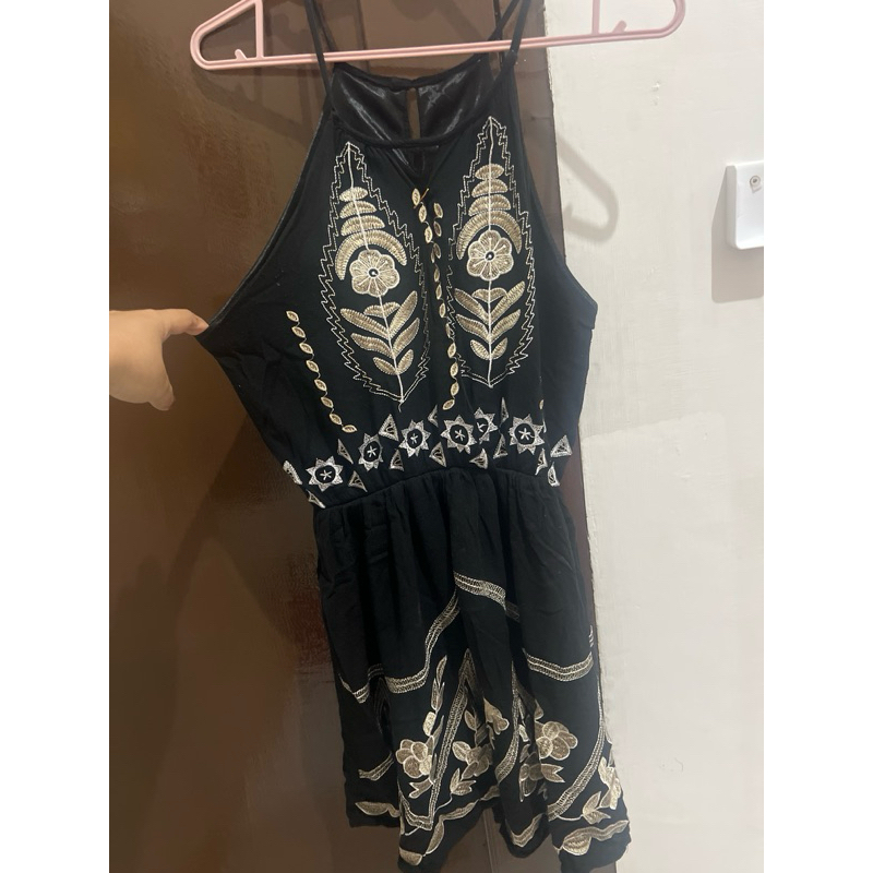 dress mini pantai