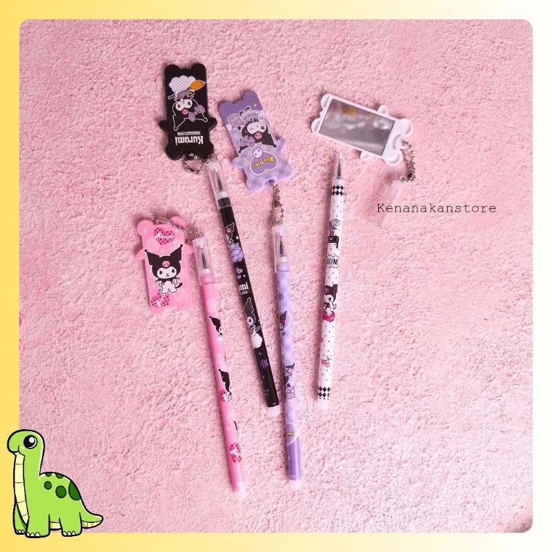 

KENANAKAN-PULPEN PREMIUM GANTUNGAN CERMIN KARAKTER SANRIO KUROMI/TINTA HITAM GEL/BULPOIN KUROMI