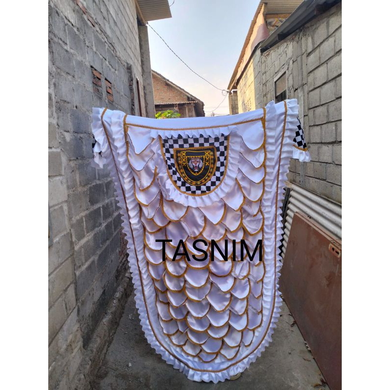 kemul barongan sisik