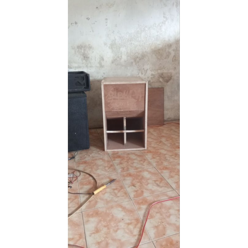 box miniatur supali 6 in,box sound system,box subwoofer.