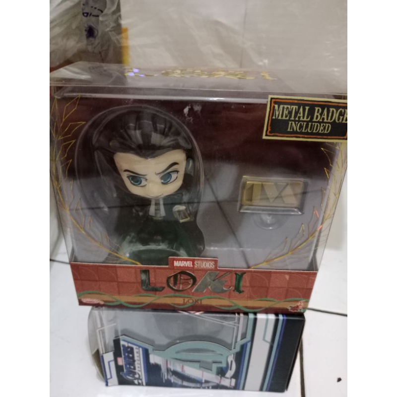 MARVEL STUDIOS LOKI METAL BADGE INCLUDED