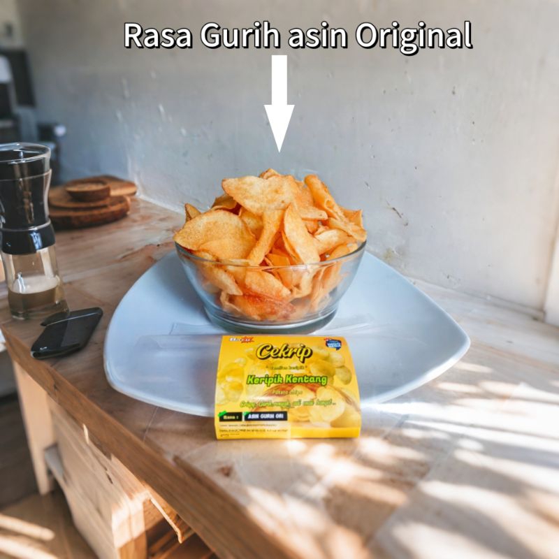 

Keripik kentang | potato chips crispy gurih renyah 350 gr snackk kripik kentang Dieng Rasa balado pedas manis,rasa asin gurih Original,rasa barbekiu,rasa Rumput Laut,rasa Salted egg,