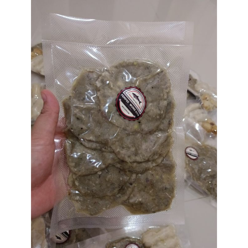 

Pempek Kulit / Bisa jadi Pempek Krispi