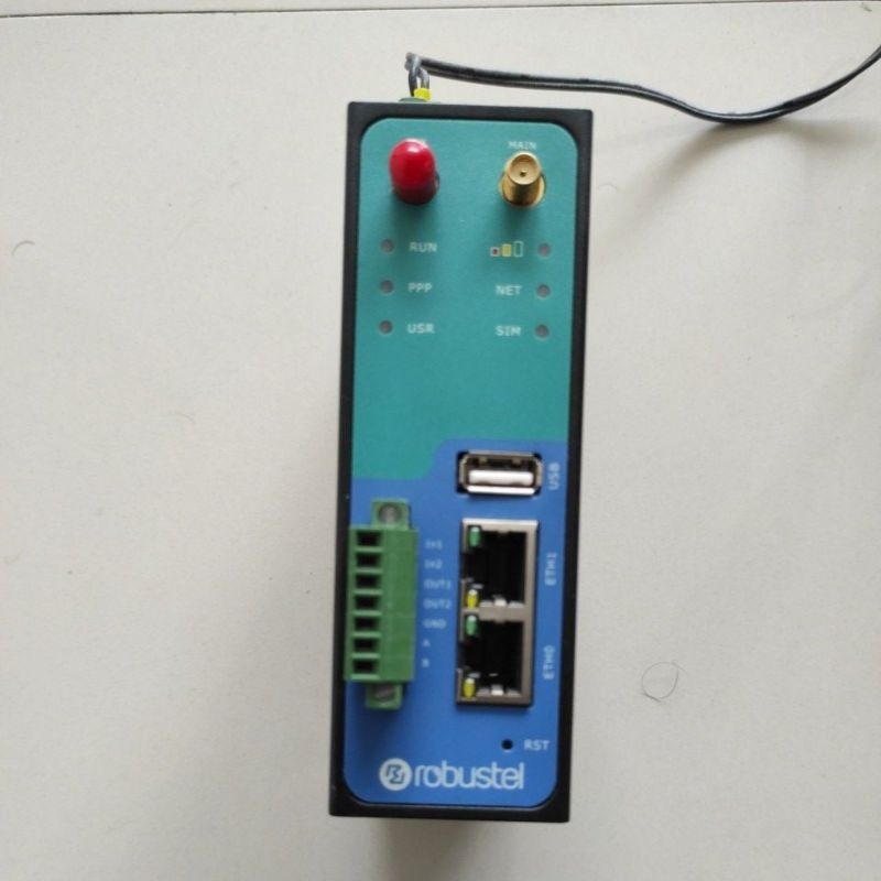 wifi router robustel R3000 modem kartu