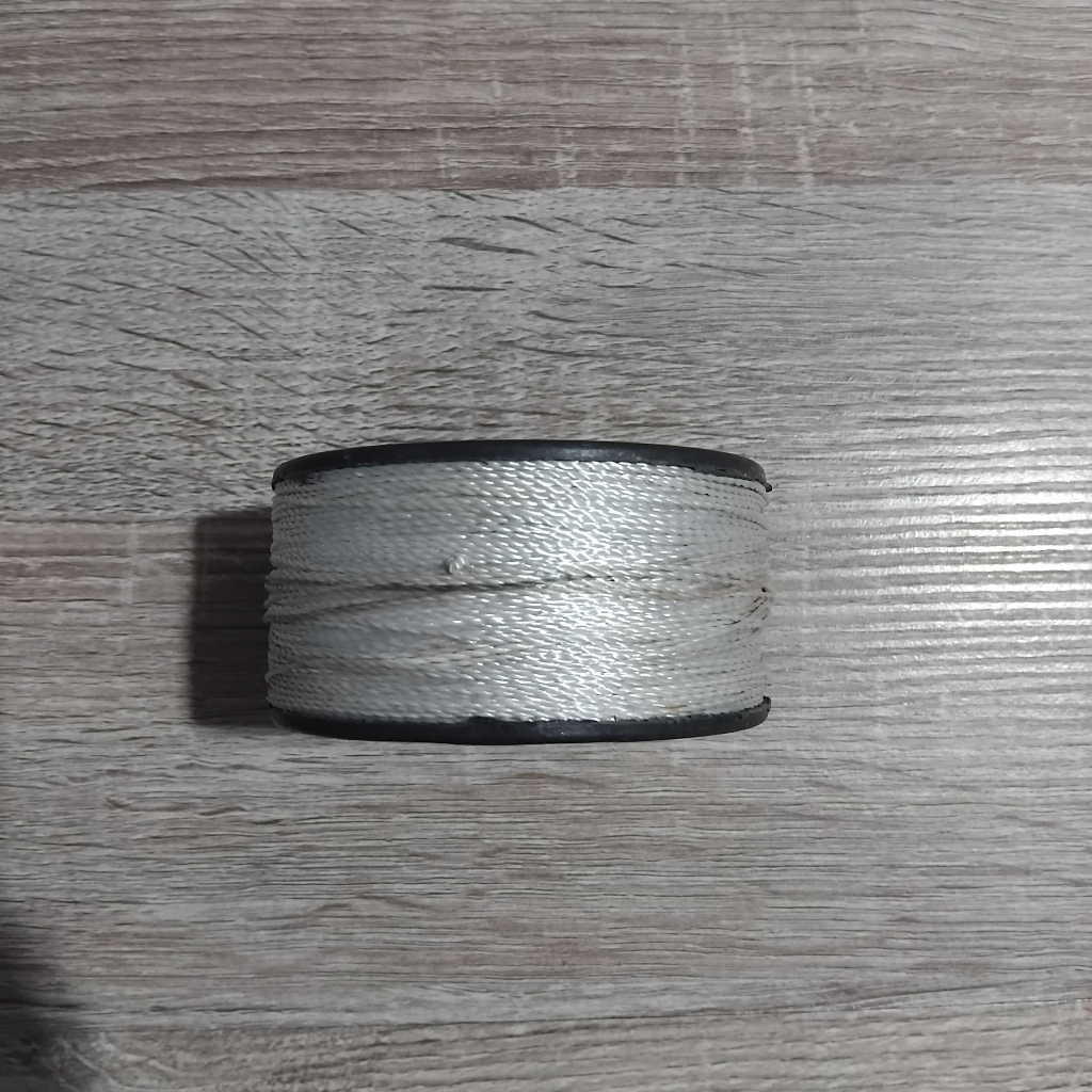 

Benang Nilon Putih Roll Besar