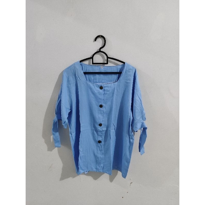 Blouse Biru Muda