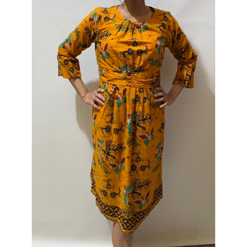 Dress Batik Kuning kunyit ( Preloved)