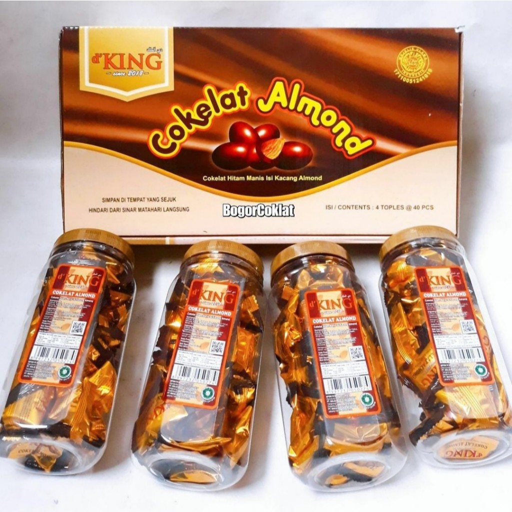 

QH Coklat Almond d'KING Musdalifah Isi 4 Toples x 40 Pcs 1 Dus Total Isi 160 Pcs Sertifikasi Halal