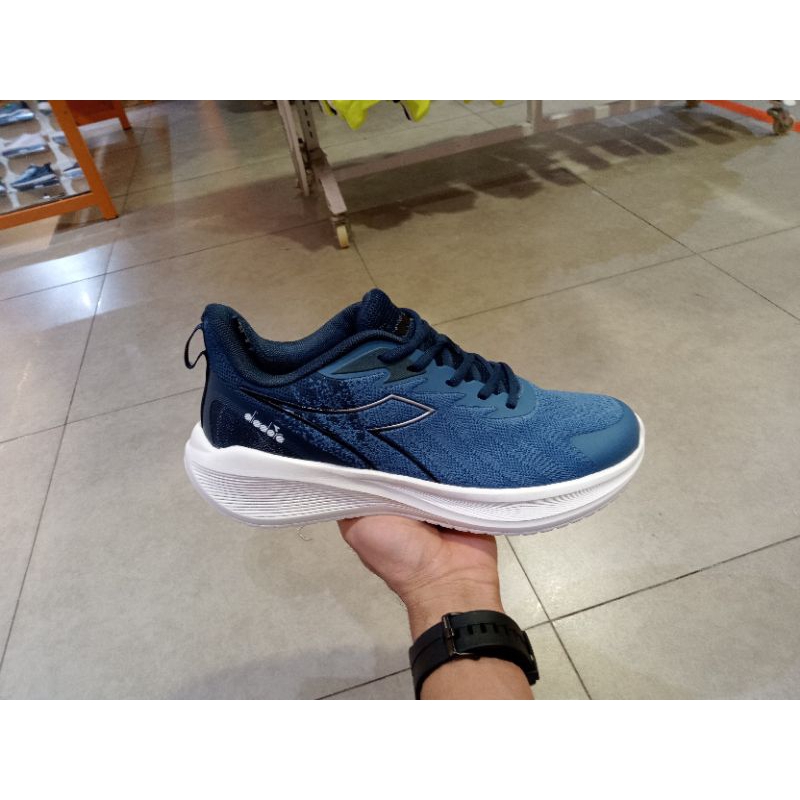 Sepatu Diadora original pria/ Diadora Nerea men's running shoes -Navy (100% original)