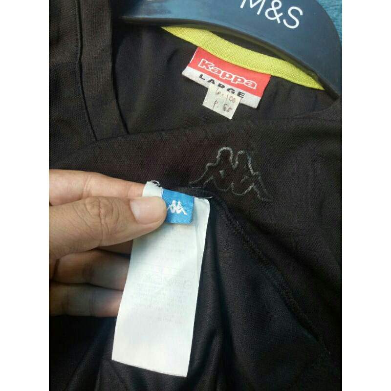 kaos olahraga brand KAPPA size M