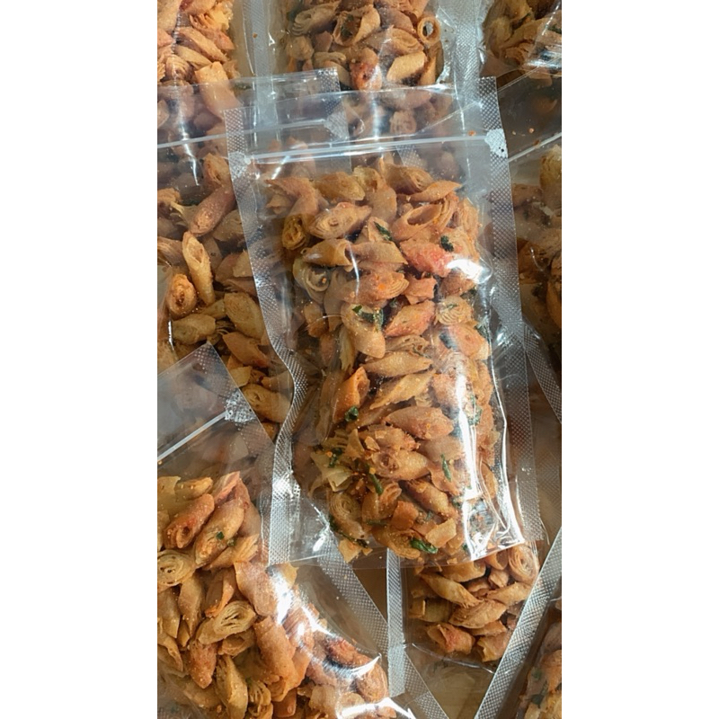 

Keripik Lumpia Pedas Gurih