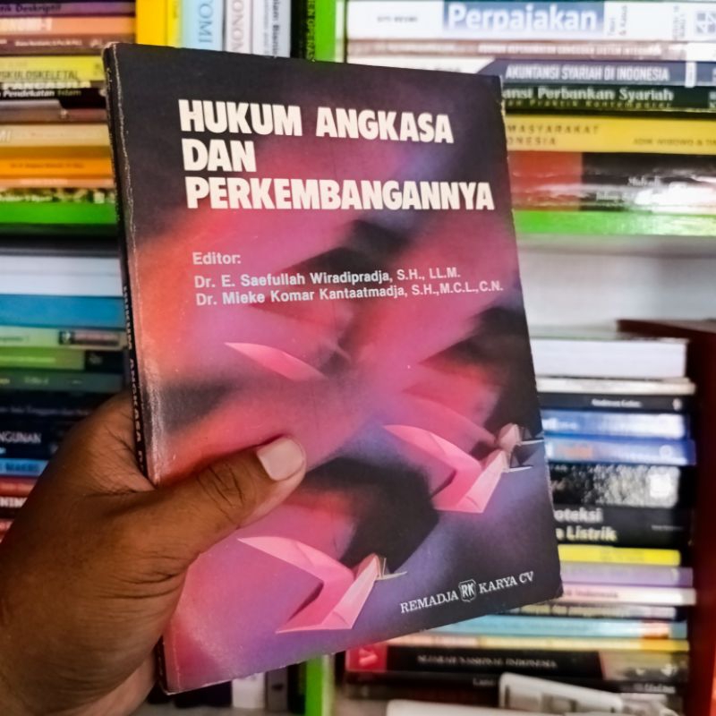 (ORI) buku hukum angkasa dan perkembangannya